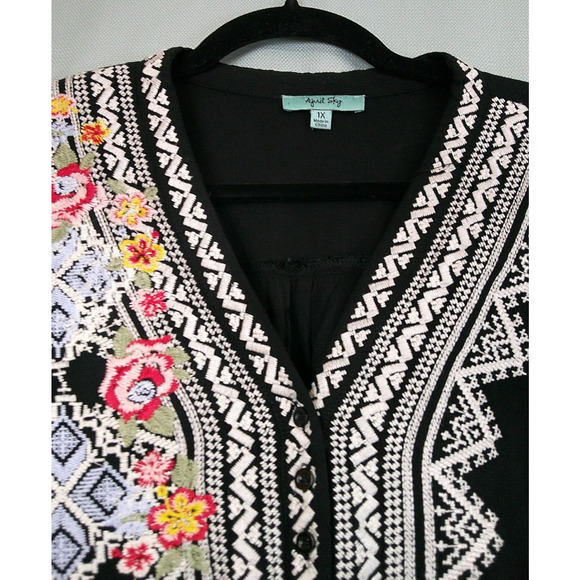 April Sky BOHO Chic Black Floral Embroidered Blouse/Top-Women's 1X - Picture 2 of 10